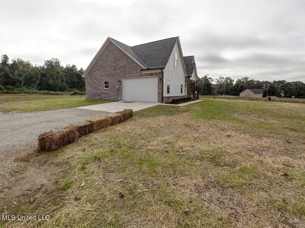 63 Chulahoma Road Holly Springs, MS 38635 - Photo 6 of 32 _MG_5596_7_8