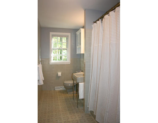33 Wayland Hills Road Wayland, MA 01778 - Photo 17 of 20 Gallery Image 17