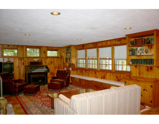 33 Wayland Hills Road Wayland, MA 01778 - Photo 8 of 20 Gallery Image 8
