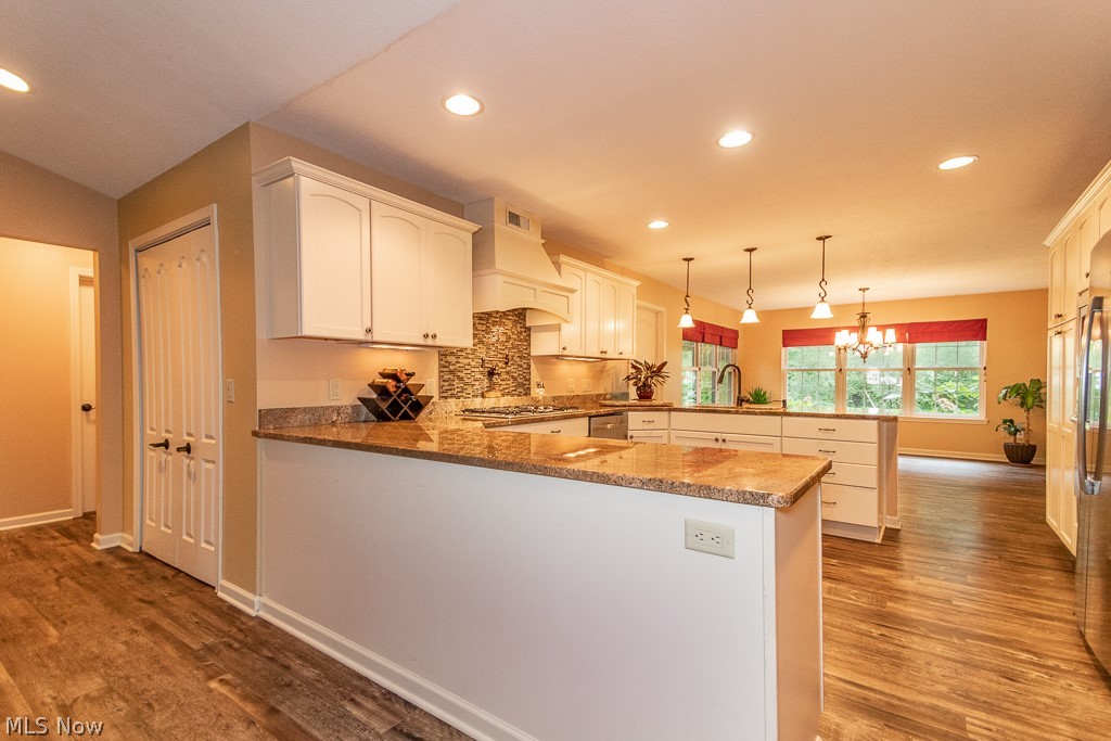 1074 Dock Road Madison, OH 44057 - Photo 15 of 35 Lots of counter space for your food preparation.