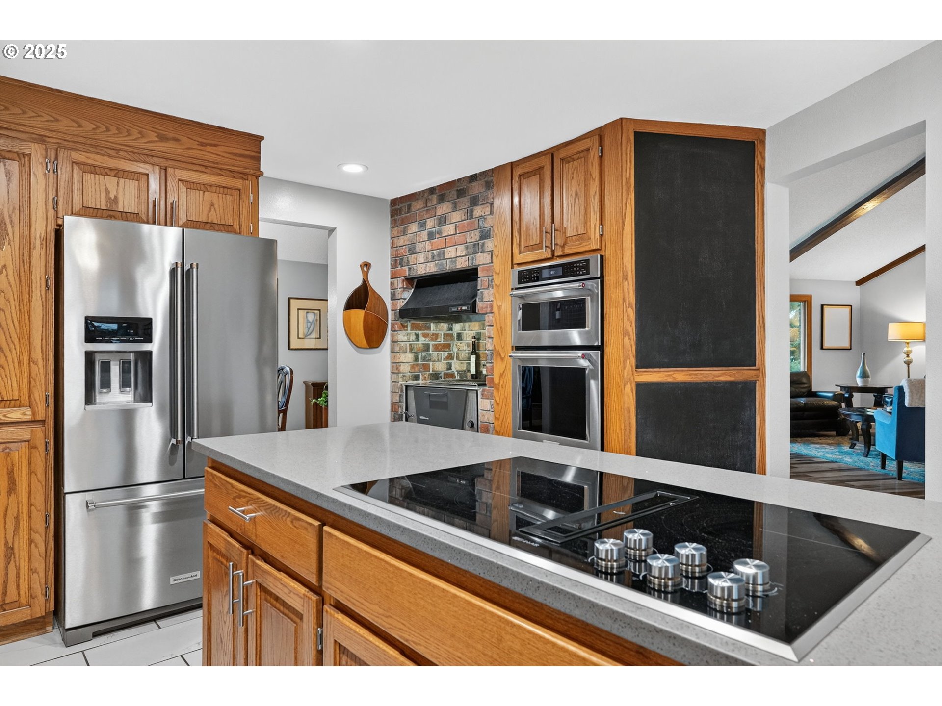 17542 Kirkwood Road Gladstone, OR 97027 - Photo 15 of 48 a kitchen with stainless steel appliances granite countertop a refrigerator and a stove