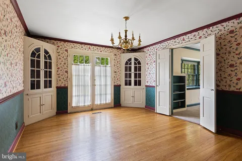 a view of entryway