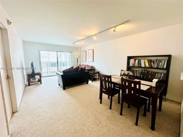 $2,250 | 1025 Alton Road, Unit 502, Miami Beach, FL 33139