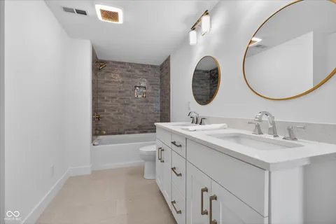 $1,495,000 | 3162 Beach Boulevard, Cicero, IN 46034