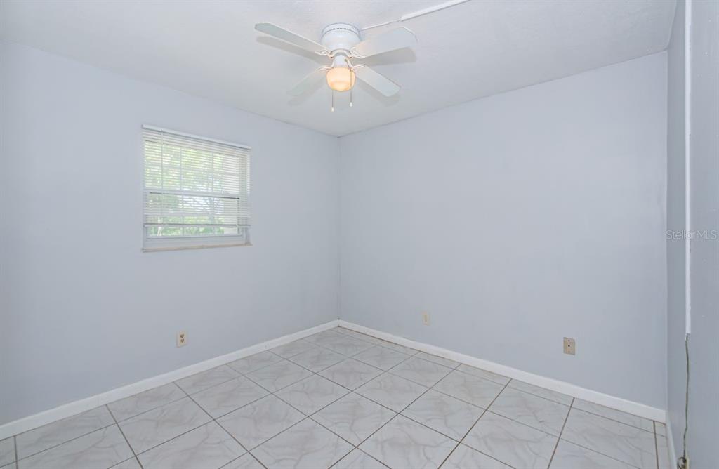 801 Russell Lane, Unit 255 Brandon, FL 33510 - Photo 24 of 38 an empty room with a window