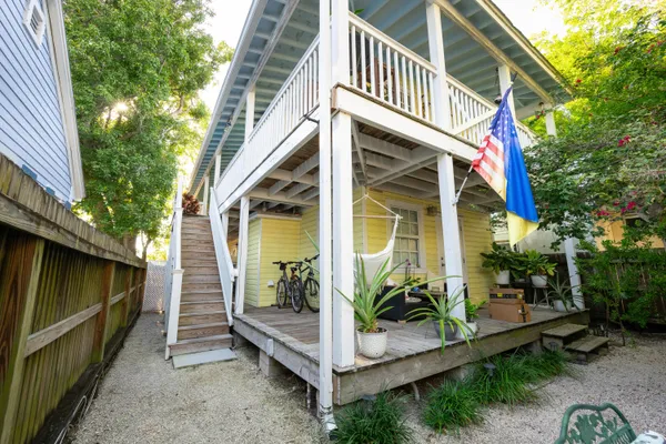 $2,975 | 904 Terry Lane, Unit 4, Key West, FL 33040