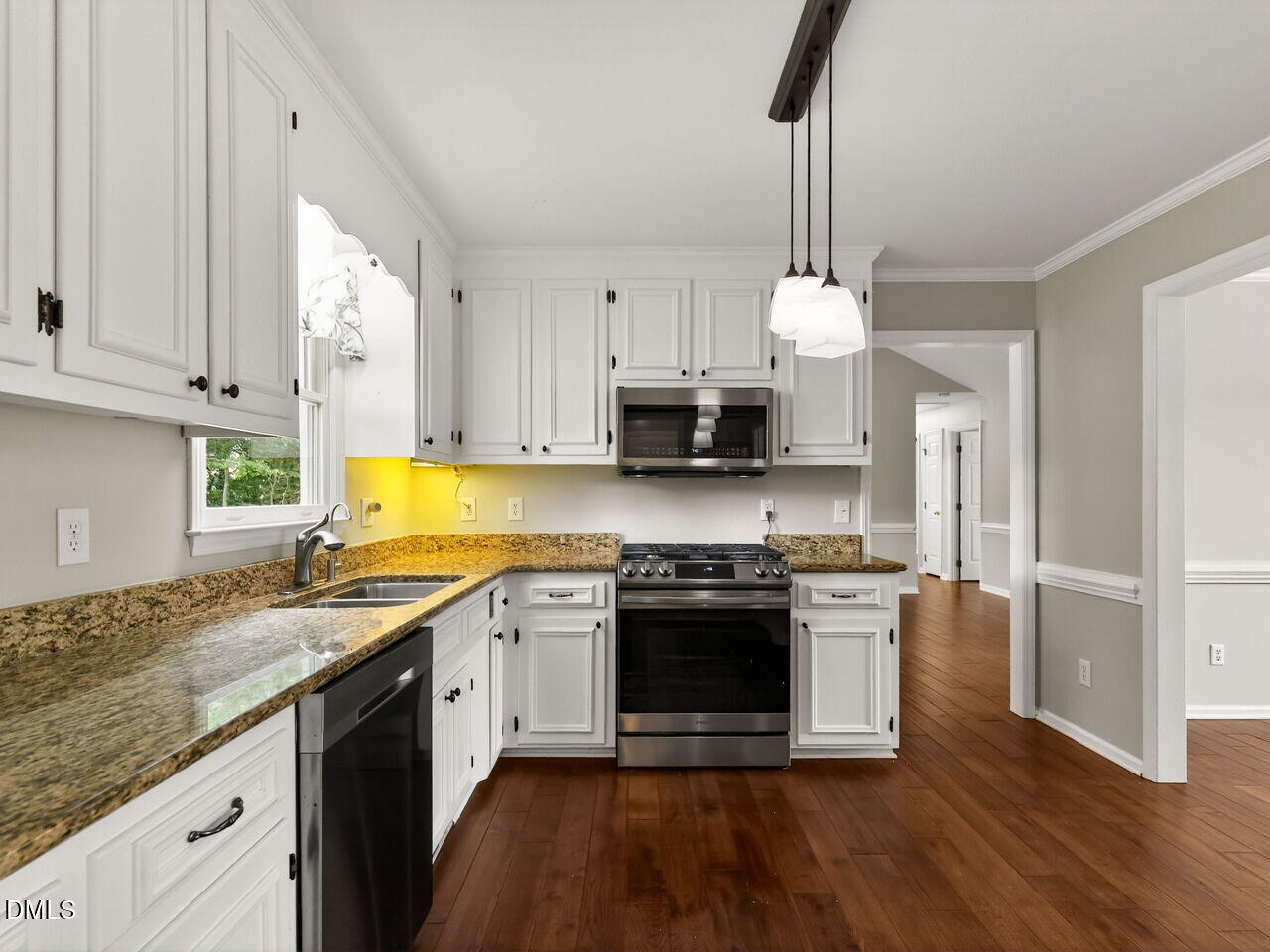 7209 Silver Maple Street Willow Spring, NC 27592 - Photo 7 of 30 008-1280x960-kitchen
