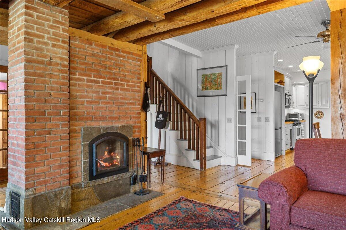 5 Highwoods Road Saugerties, NY 12477 - Photo 3 of 23 35-IMG_3068