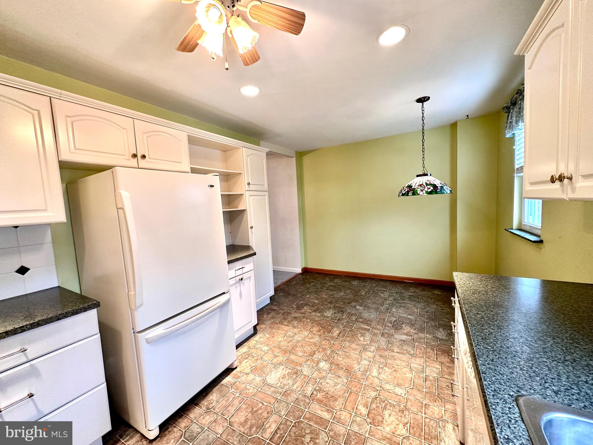 9122 Springview Road Philadelphia, PA 19115 - Photo 13 of 30 Gallery Image 13