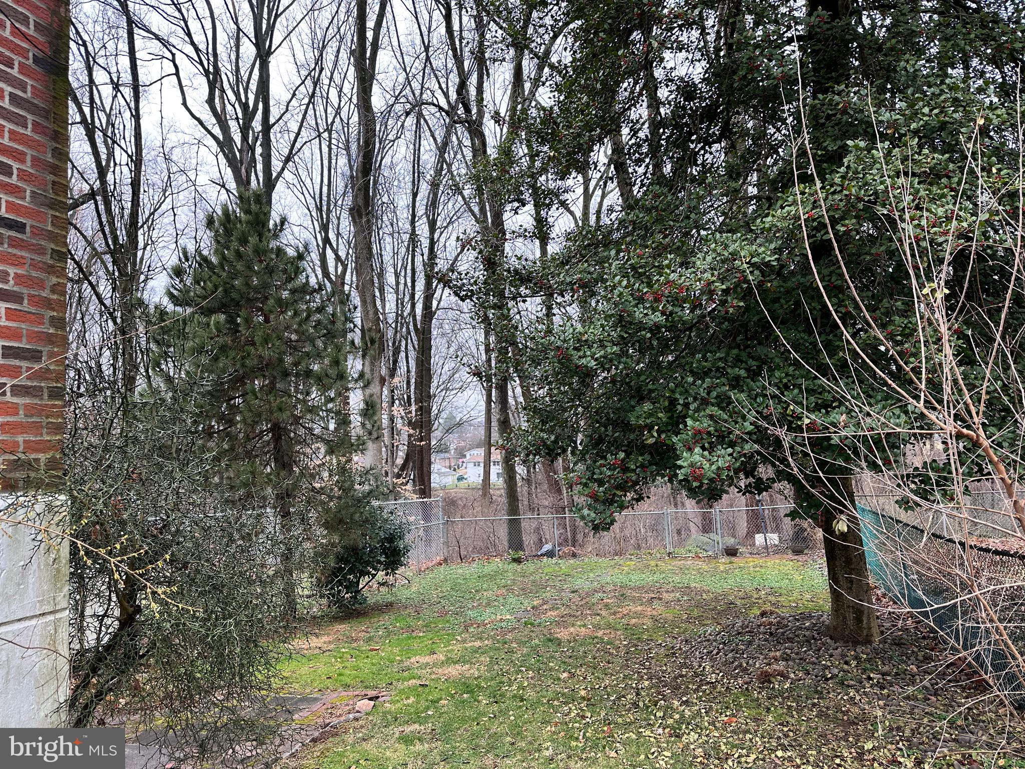 9122 Springview Road Philadelphia, PA 19115 - Photo 5 of 30 Gallery Image 5