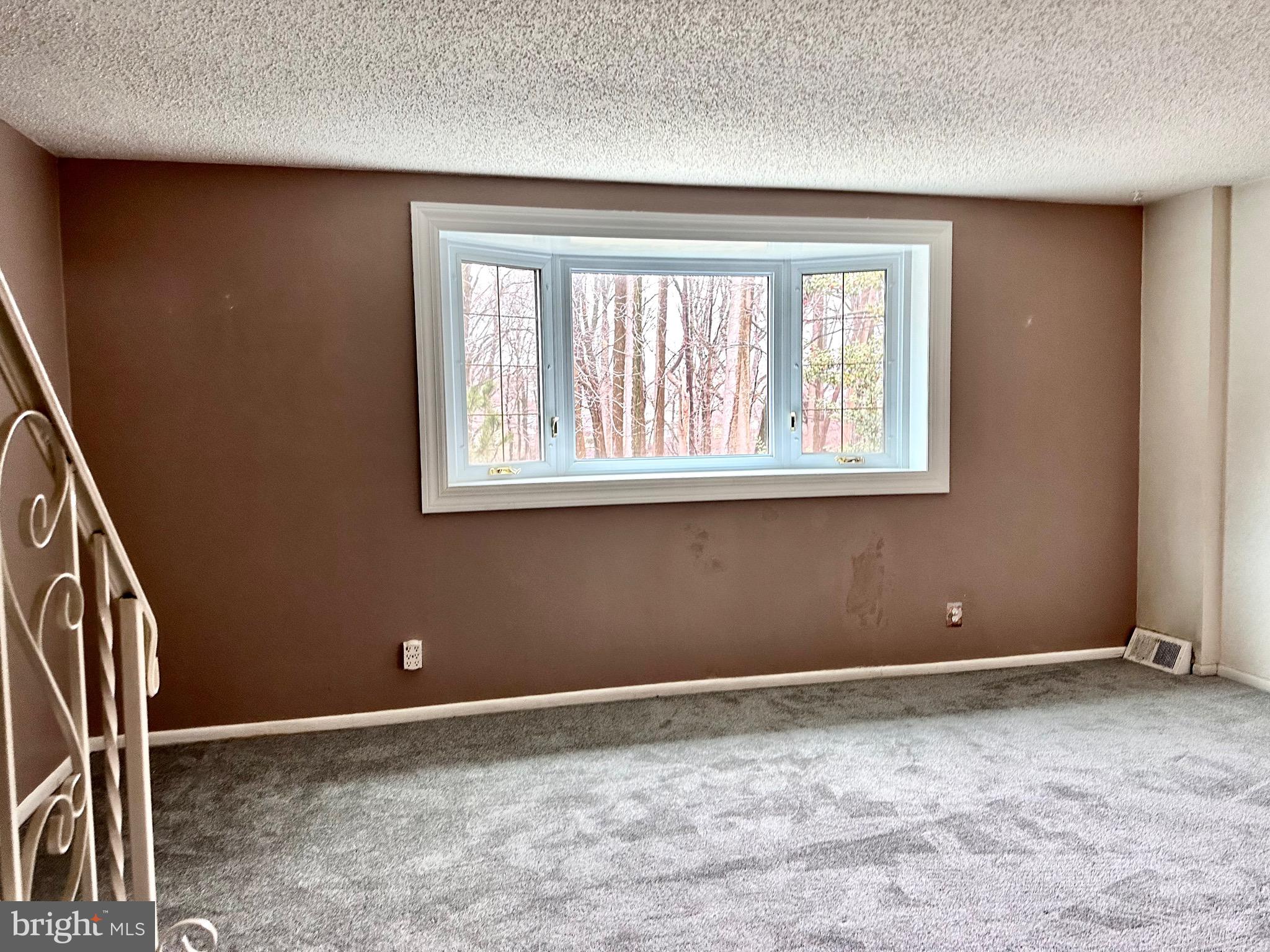 9122 Springview Road Philadelphia, PA 19115 - Photo 7 of 30 Gallery Image 7