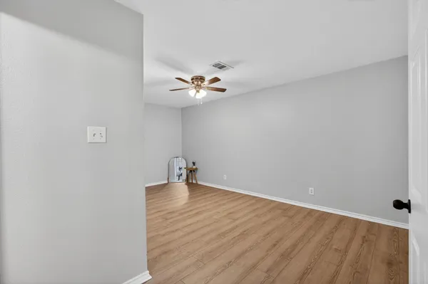 $194,900 | 351 Dobbyn Street, Bridge City, TX 77611