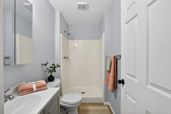 $194,900 | 351 Dobbyn Street, Bridge City, TX 77611