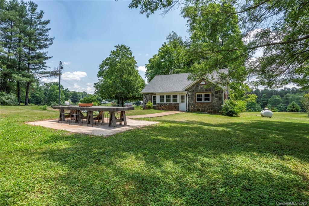2295 Antioch Road Morganton, NC 28655 - Photo 13 of 30 Gallery Image 13