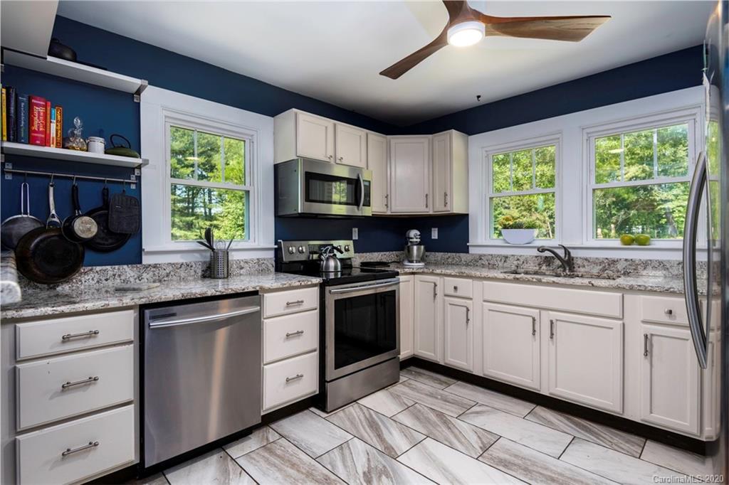 2295 Antioch Road Morganton, NC 28655 - Photo 20 of 30 Gallery Image 20