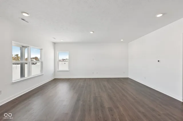 $439,900 | 8094 Wesleyan Drive, Avon, IN 46123