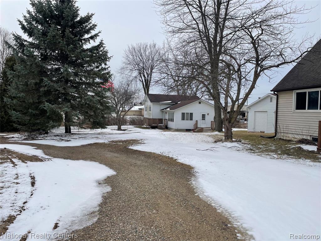 2380 South Van Dyke Road Marlette, MI 48453 - Photo 4 of 56