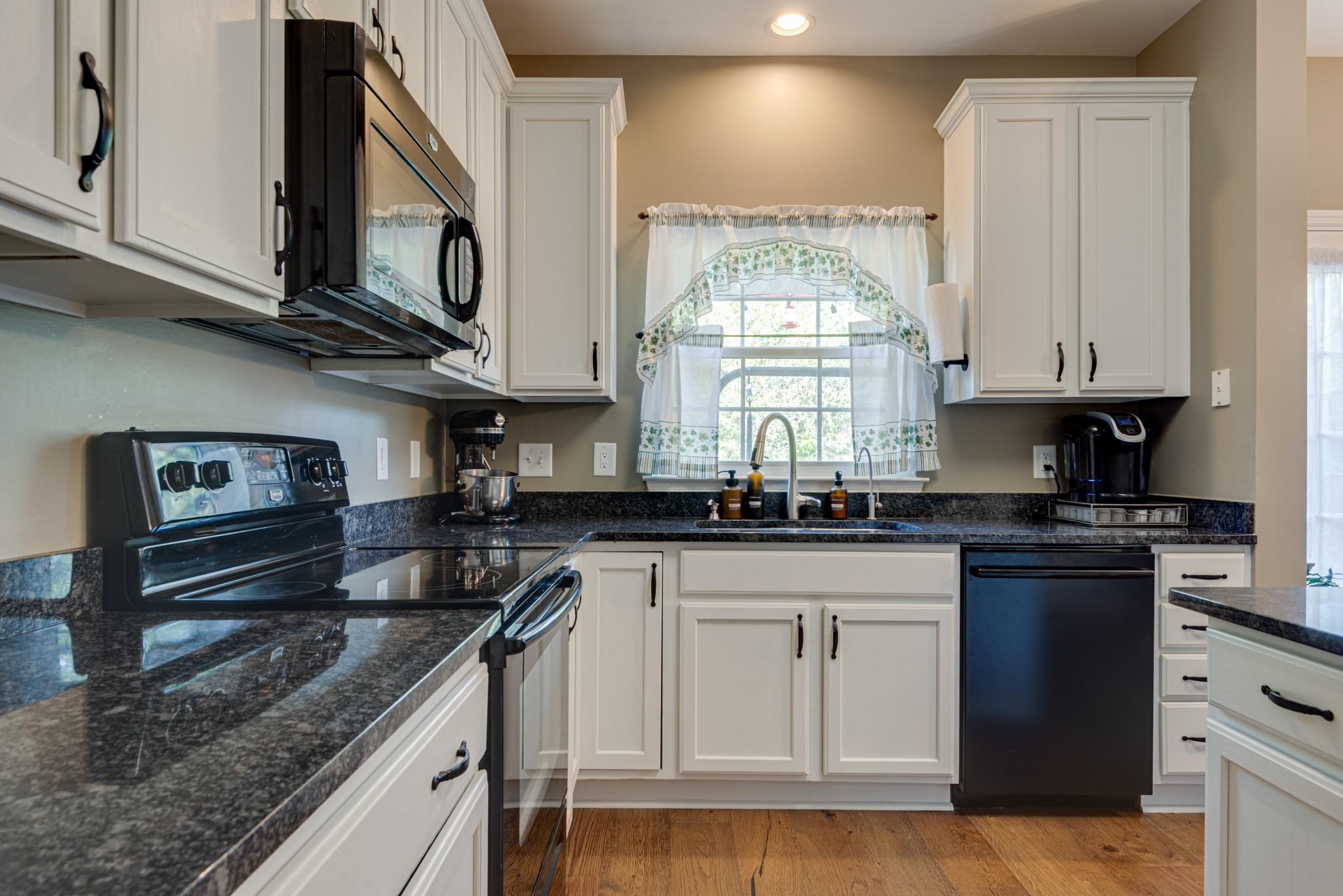 1405 Timber Ridge Circle Nashville, TN 37211 - Photo 10 of 44 Gallery Image 10