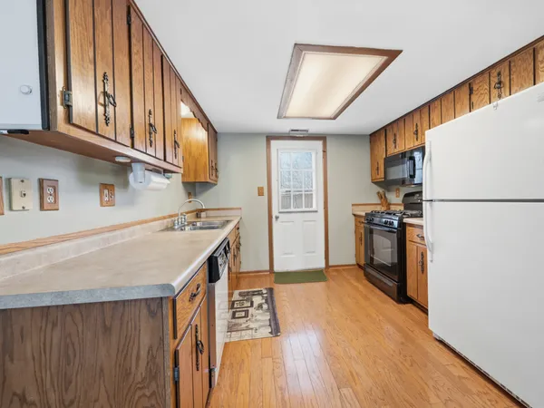 $230,000 | 479 Fairview Drive, Manhattan, IL 60442