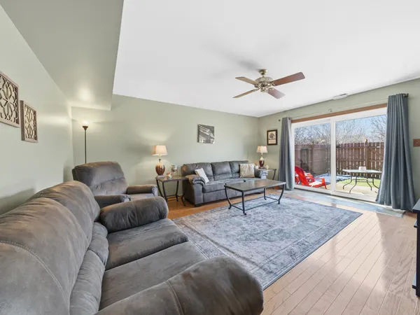 $230,000 | 479 Fairview Drive, Manhattan, IL 60442