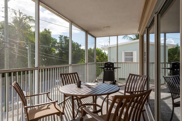 $3,524,000 | 110 Gulfview Drive, Islamorada, FL 33036