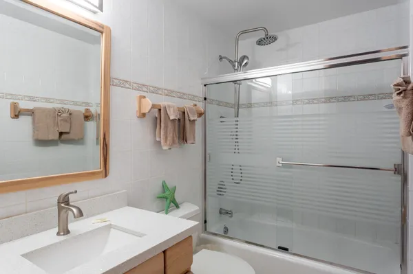 $3,524,000 | 110 Gulfview Drive, Islamorada, FL 33036