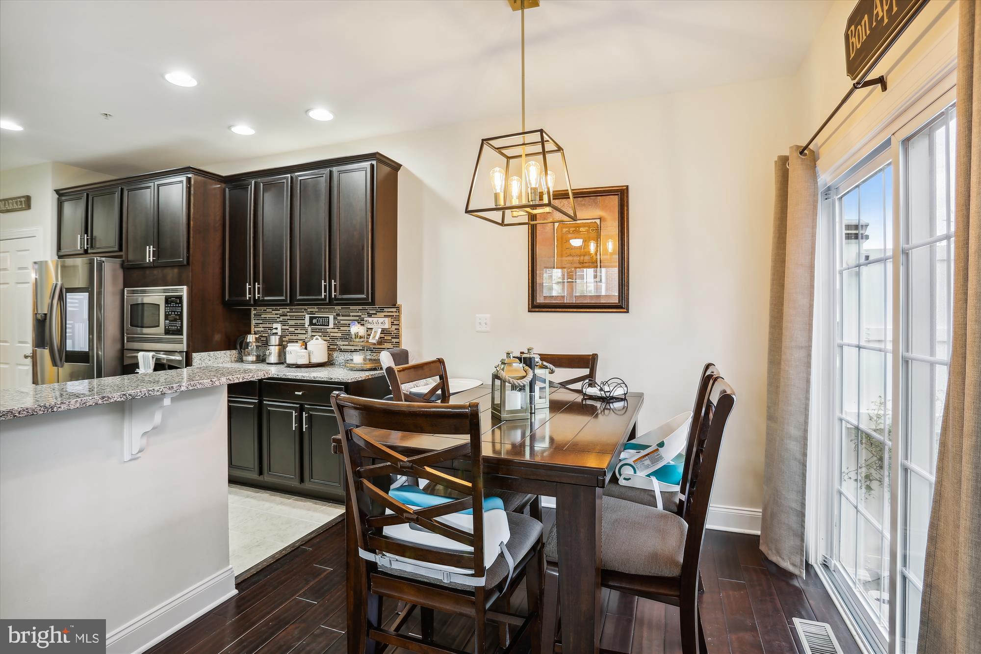 7632 Elmcrest Road Hanover, MD 21076 - Photo 3 of 37 Breakfast Area