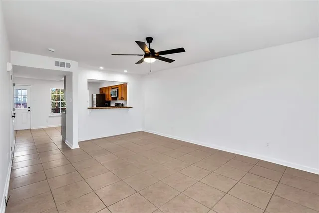 $1,500 | 2916 Jean Lafitte Parkway, Unit H, Chalmette, LA 70043