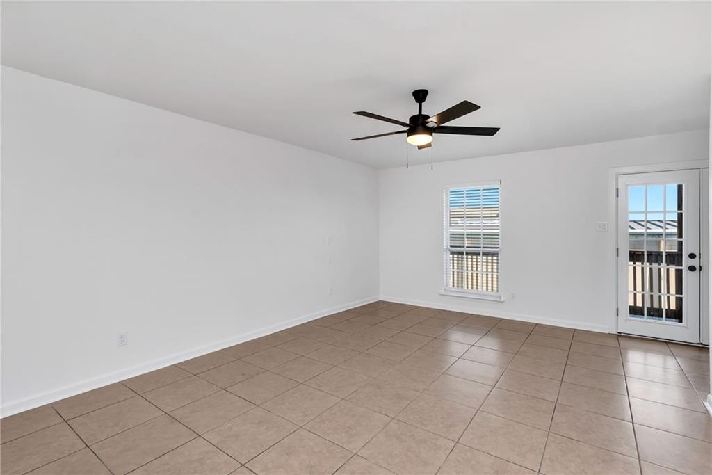 2916 Jean Lafitte Parkway, Unit H Chalmette, LA 70043 - Photo 12 of 35