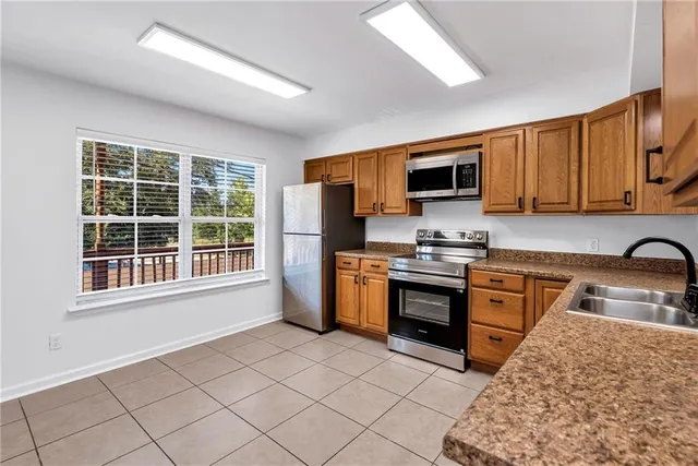 $1,500 | 2916 Jean Lafitte Parkway, Unit H, Chalmette, LA 70043