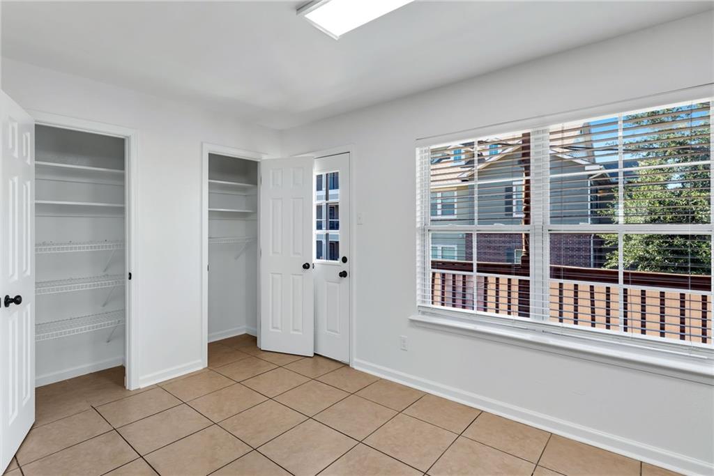 2916 Jean Lafitte Parkway, Unit H Chalmette, LA 70043 - Photo 8 of 35