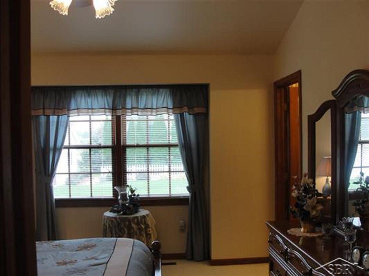 2148 North Graham Road Freeland, MI 48623 - Photo 19 of 41 31285287-18.JPG