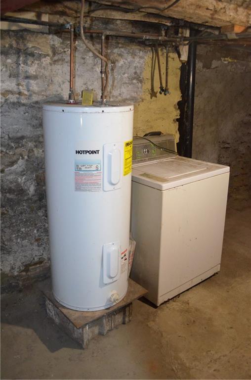 1057 Keene Street Springdale, PA 15144 - Photo 12 of 13