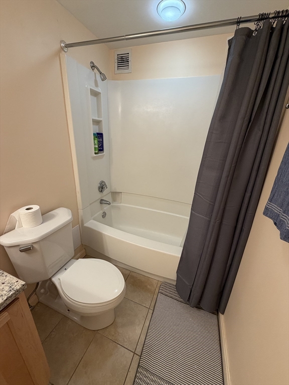 8 Museum Way, Unit 802 Cambridge, MA 02141 - Photo 24 of 39 a bathroom with a toilet and a shower