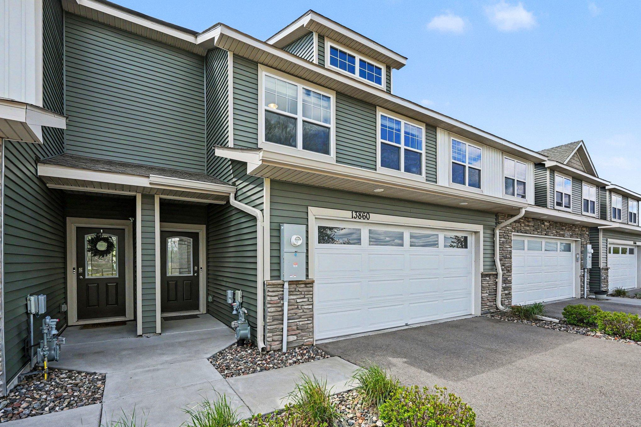13860 Kaylemore Trail Rosemount, MN 55068 - Photo 2 of 28