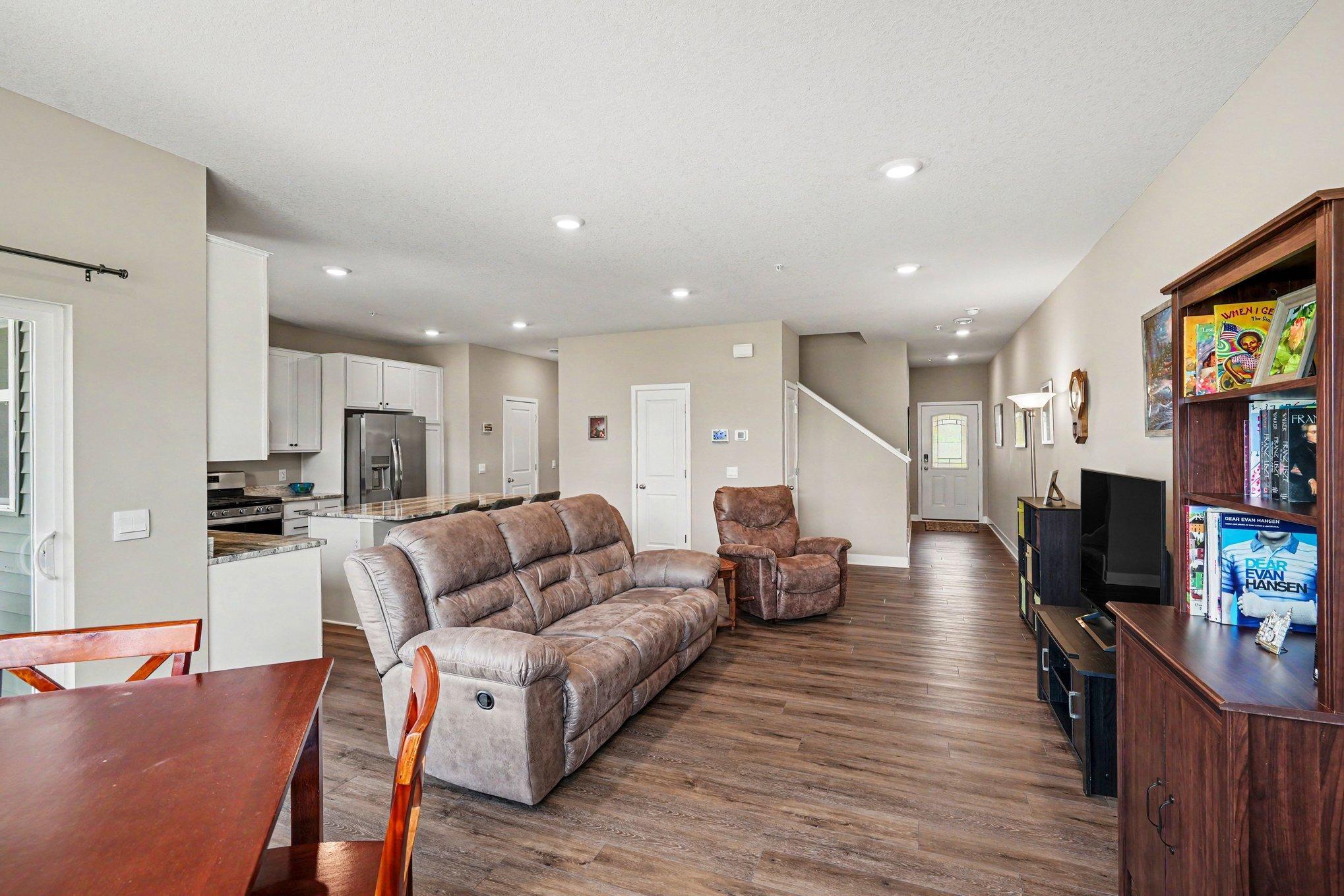 13860 Kaylemore Trail Rosemount, MN 55068 - Photo 4 of 28