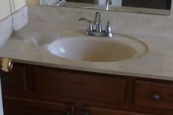 $199,900 | 2 Tuscany Drive, Laplace, LA 70068