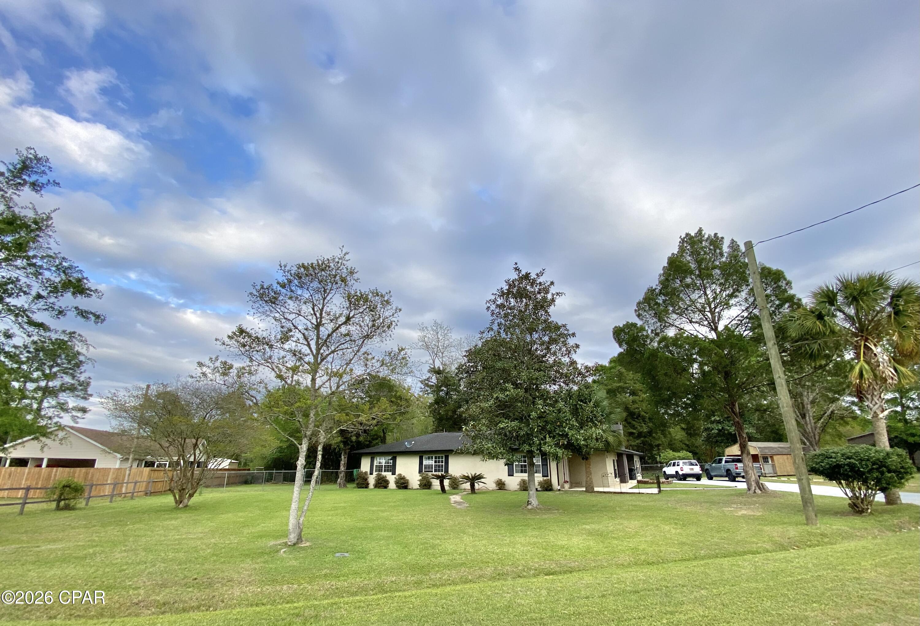 807 Maple Street Chipley, FL 32428 - Photo 2 of 42