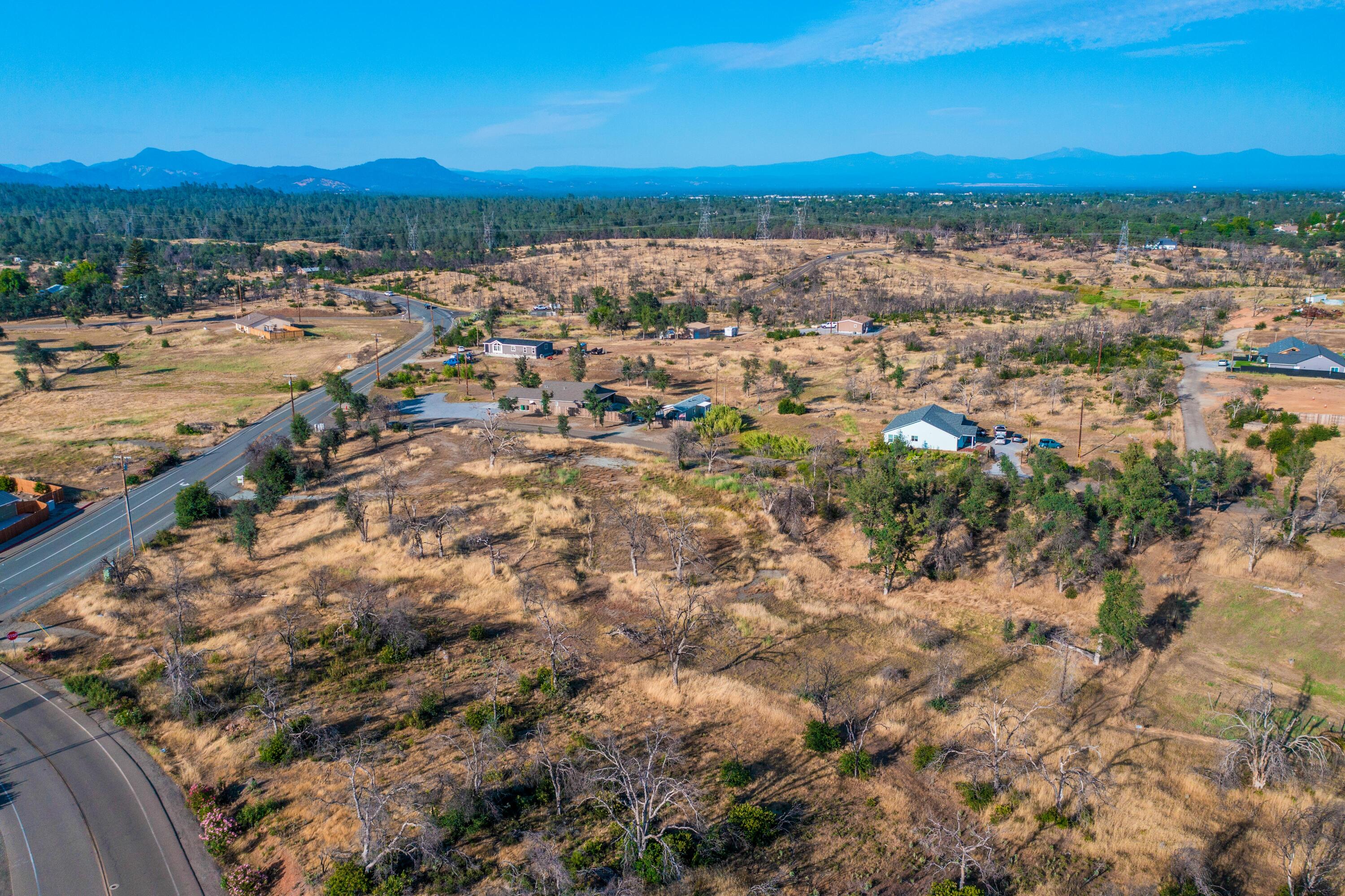 17007 Keswick Dam Road Redding, CA 96003 - Photo 11 of 20 a view of a city
