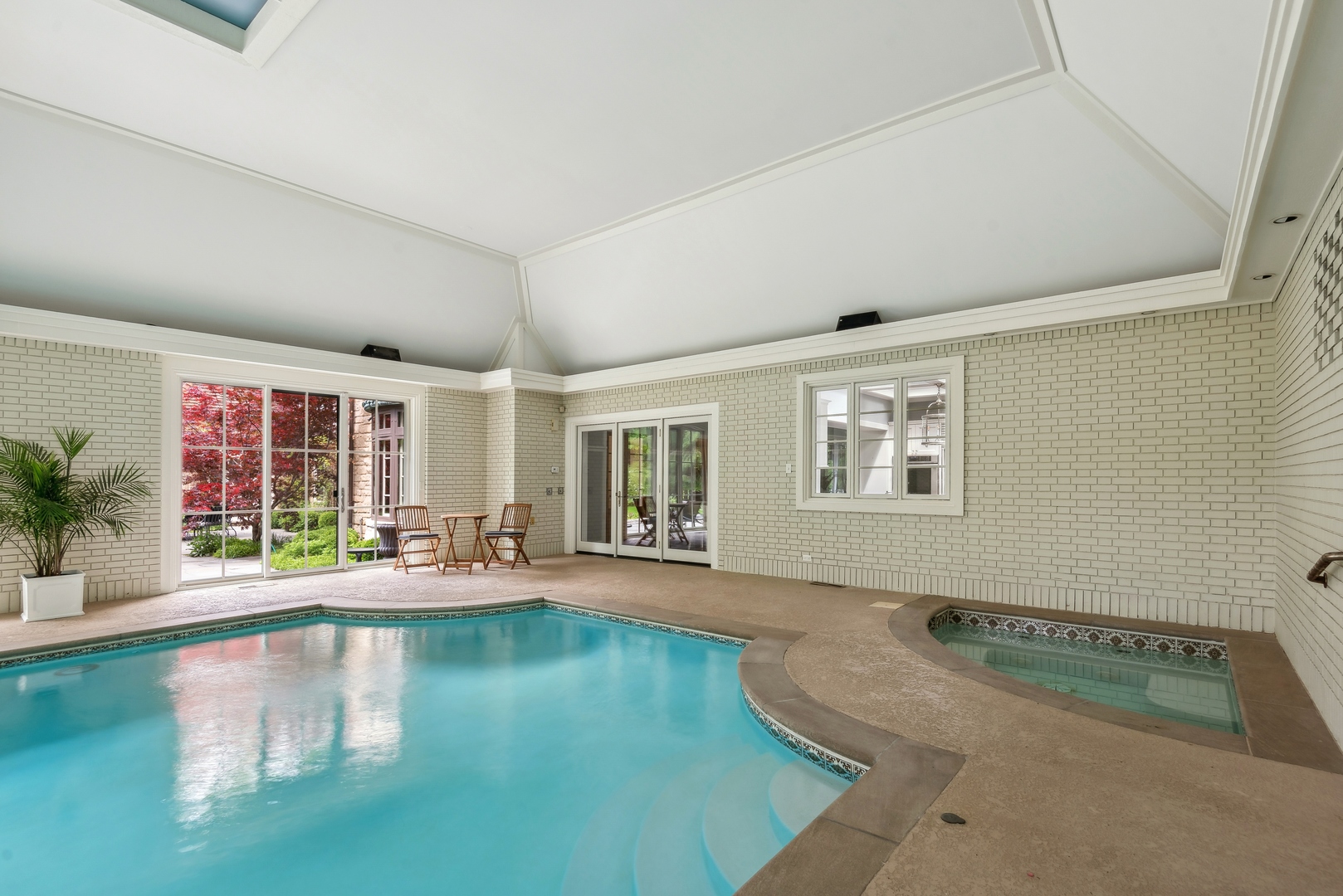 2743 Illinois Road Wilmette, IL 60091 - Photo 46 of 61