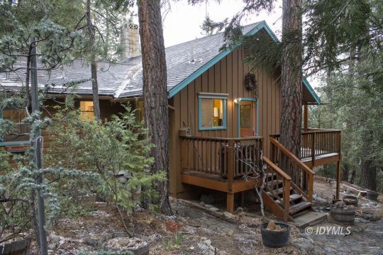 25310 Foster Lake Road Idyllwild, CA 92549 - Photo 3 of 41 FrontExterior