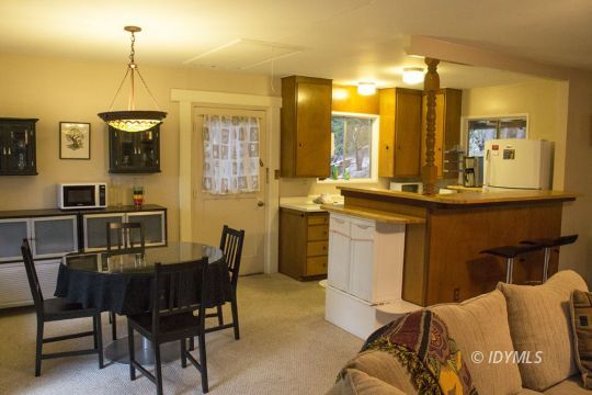 25310 Foster Lake Road Idyllwild, CA 92549 - Photo 25 of 41 Living to Dining