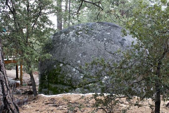 25310 Foster Lake Road Idyllwild, CA 92549 - Photo 39 of 41 Boulder