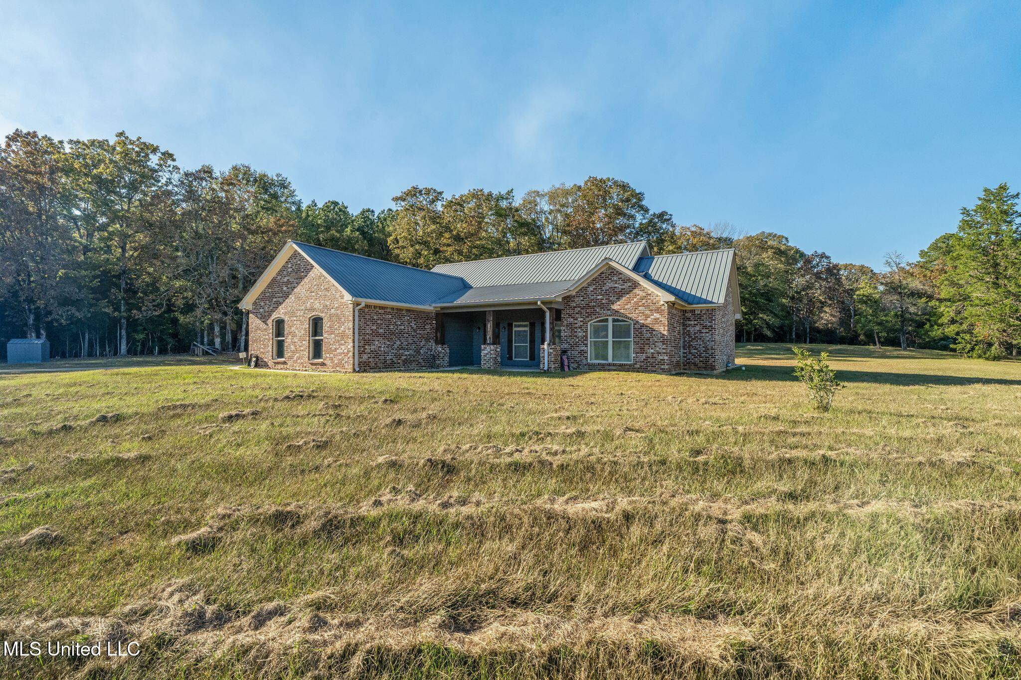 2027 Chapel Drive Summit, MS 39666 - Photo 5 of 46 2027_Chapel_Dr-5