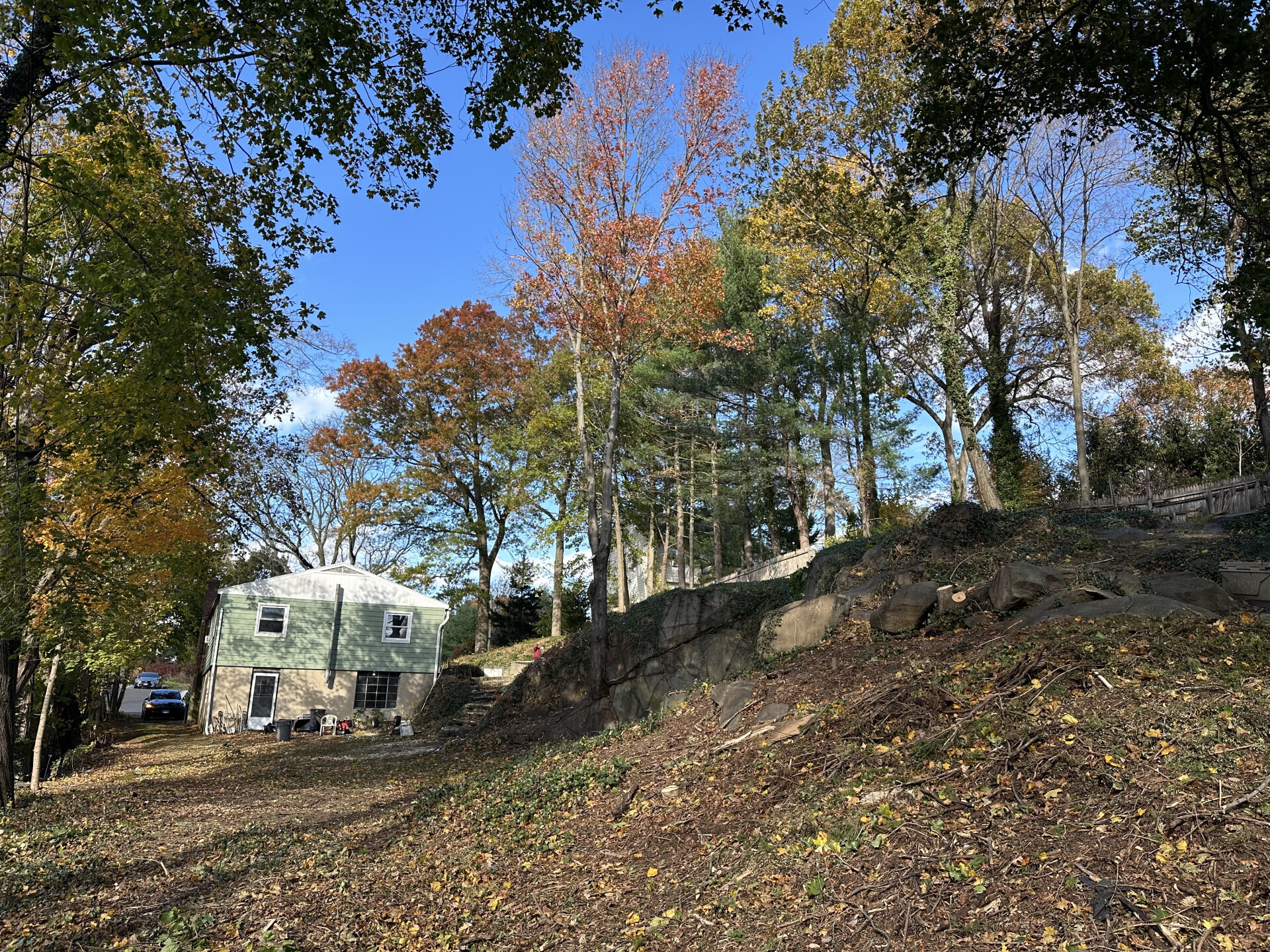 10 Carleton Street Greenwich, CT 06830 - Photo 7 of 8 a view of a town with large trees
