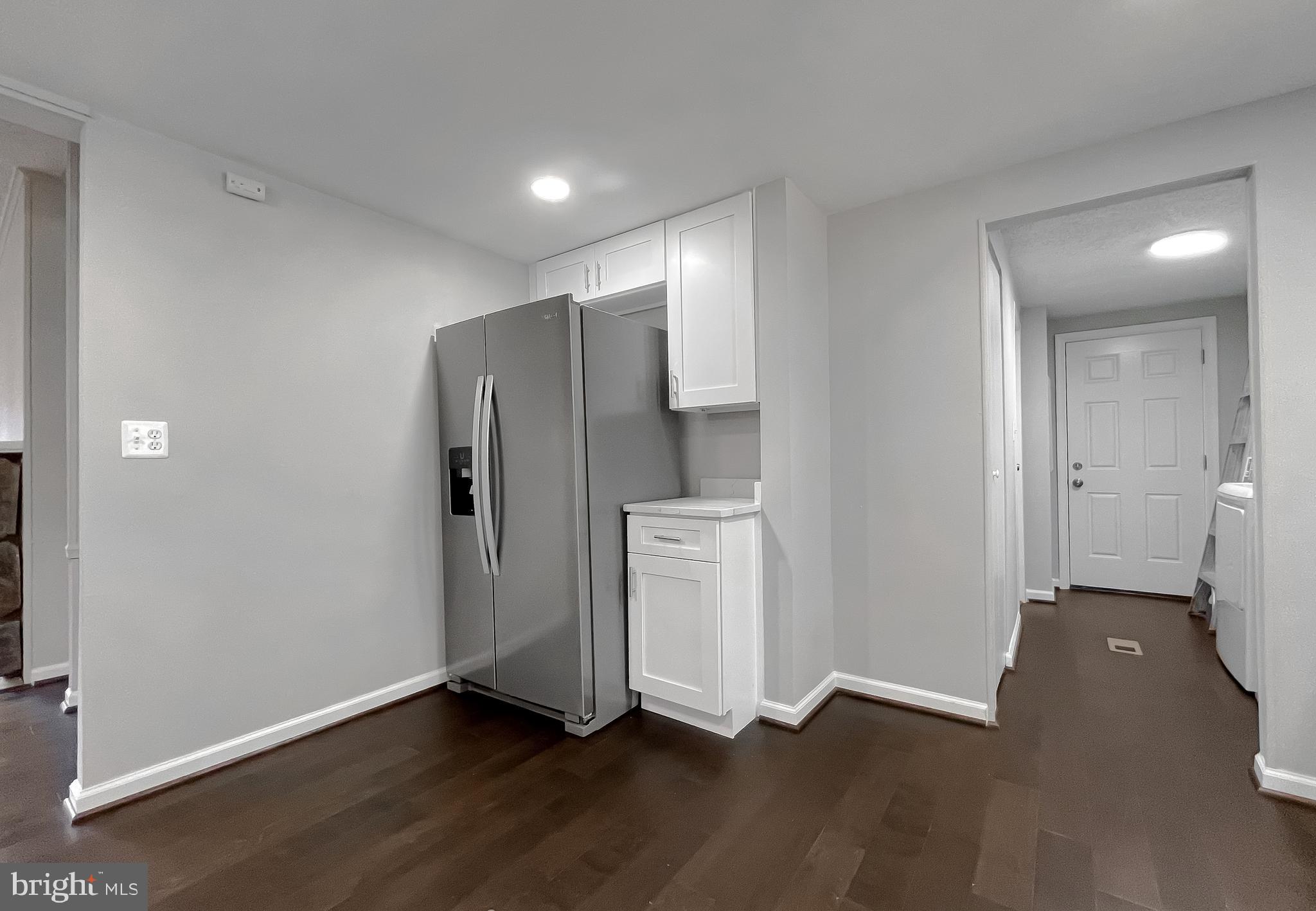 22489 Wainwright Court California, MD 20619 - Photo 12 of 41 a view of an empty room with closet and a window