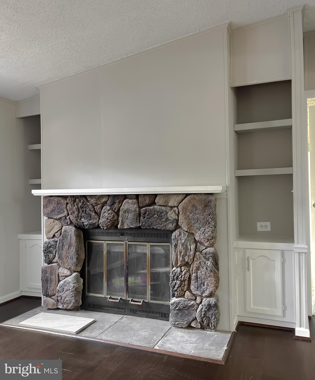 22489 Wainwright Court California, MD 20619 - Photo 25 of 41 a living room with a fireplace