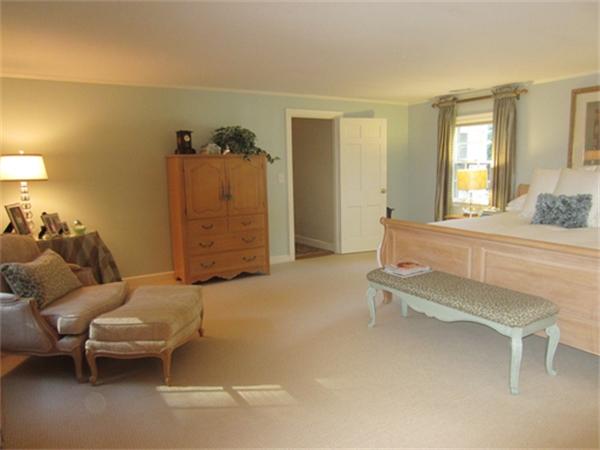 47 Radcliffe Road Wellesley, MA 02482 - Photo 12 of 23