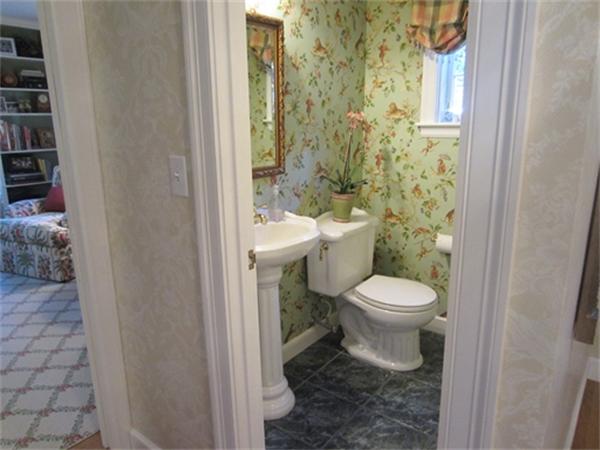 47 Radcliffe Road Wellesley, MA 02482 - Photo 10 of 23