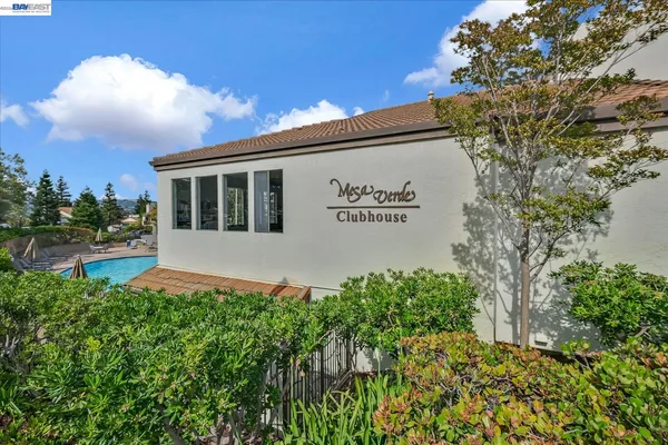 $470,000 | 21109 Gary Drive, Unit 220, Hayward, CA 94546